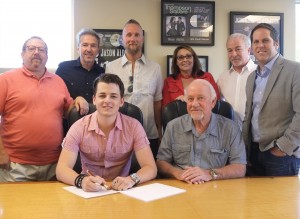 RED BOW RECORDS SIGNS CHASE BRYANT